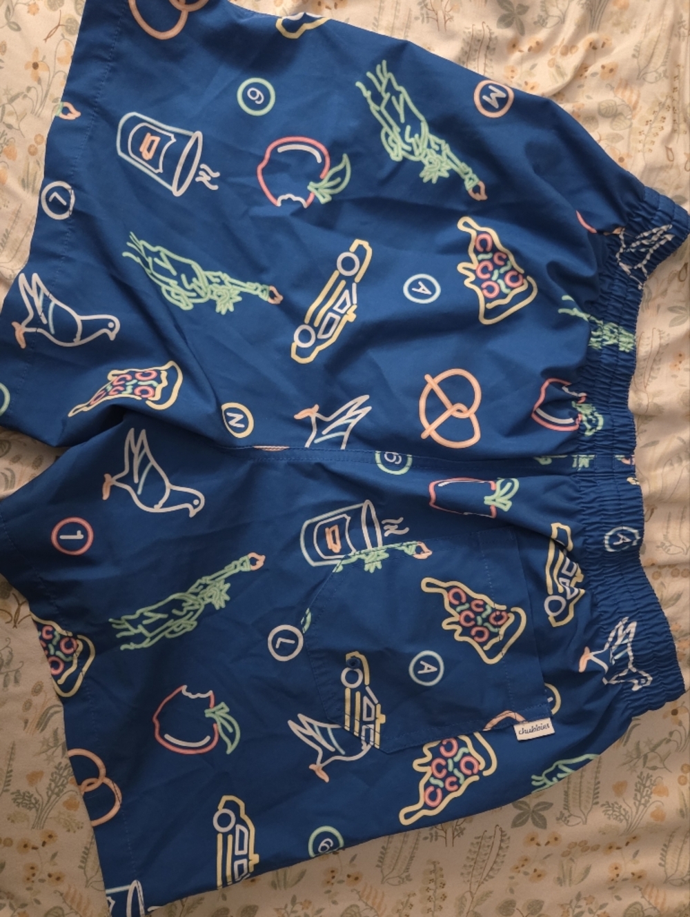 LIMITED EDITION Chubbies Navy Blue  NYC Graphic Swim Trunks 5in Inseam
